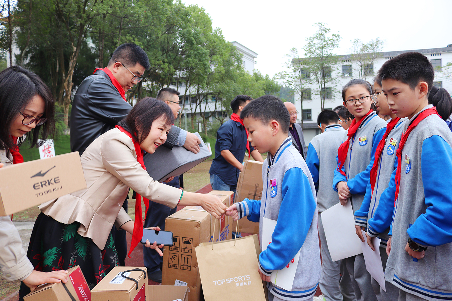 ����ͬ�˹���